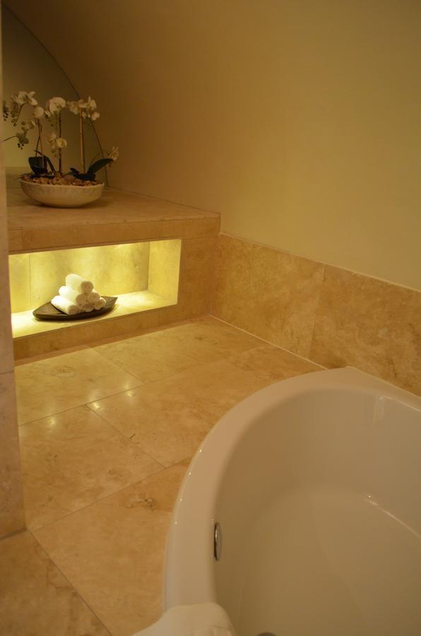 Apsley House Bed & Breakfast Bath Bagian luar foto
