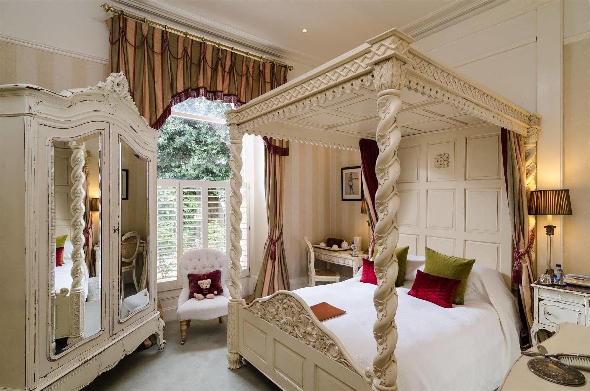Apsley House Bed & Breakfast Bath Bagian luar foto