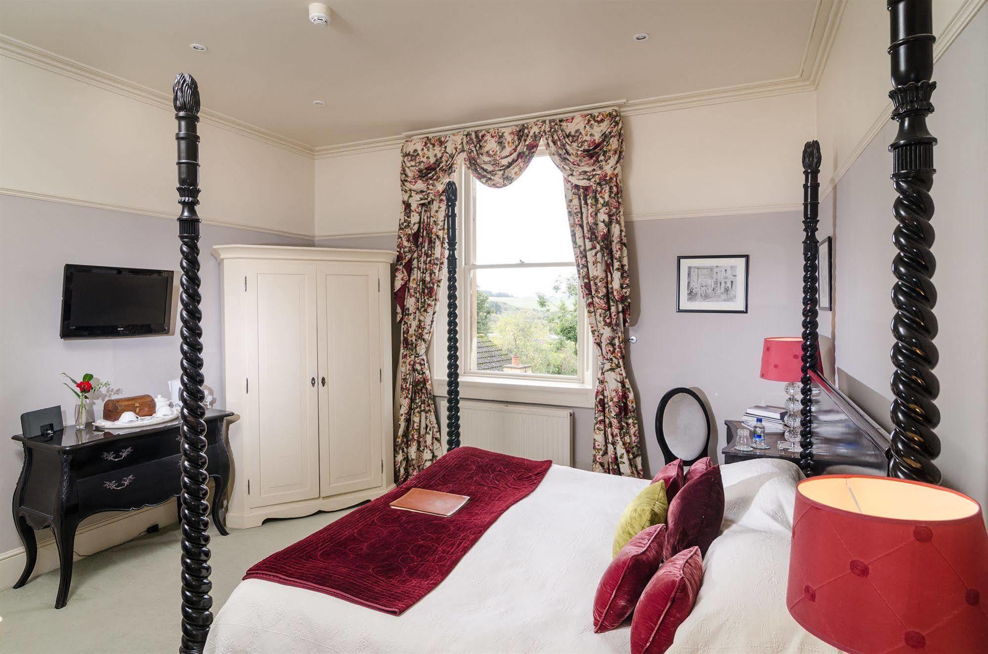 Apsley House Bed & Breakfast Bath Bagian luar foto