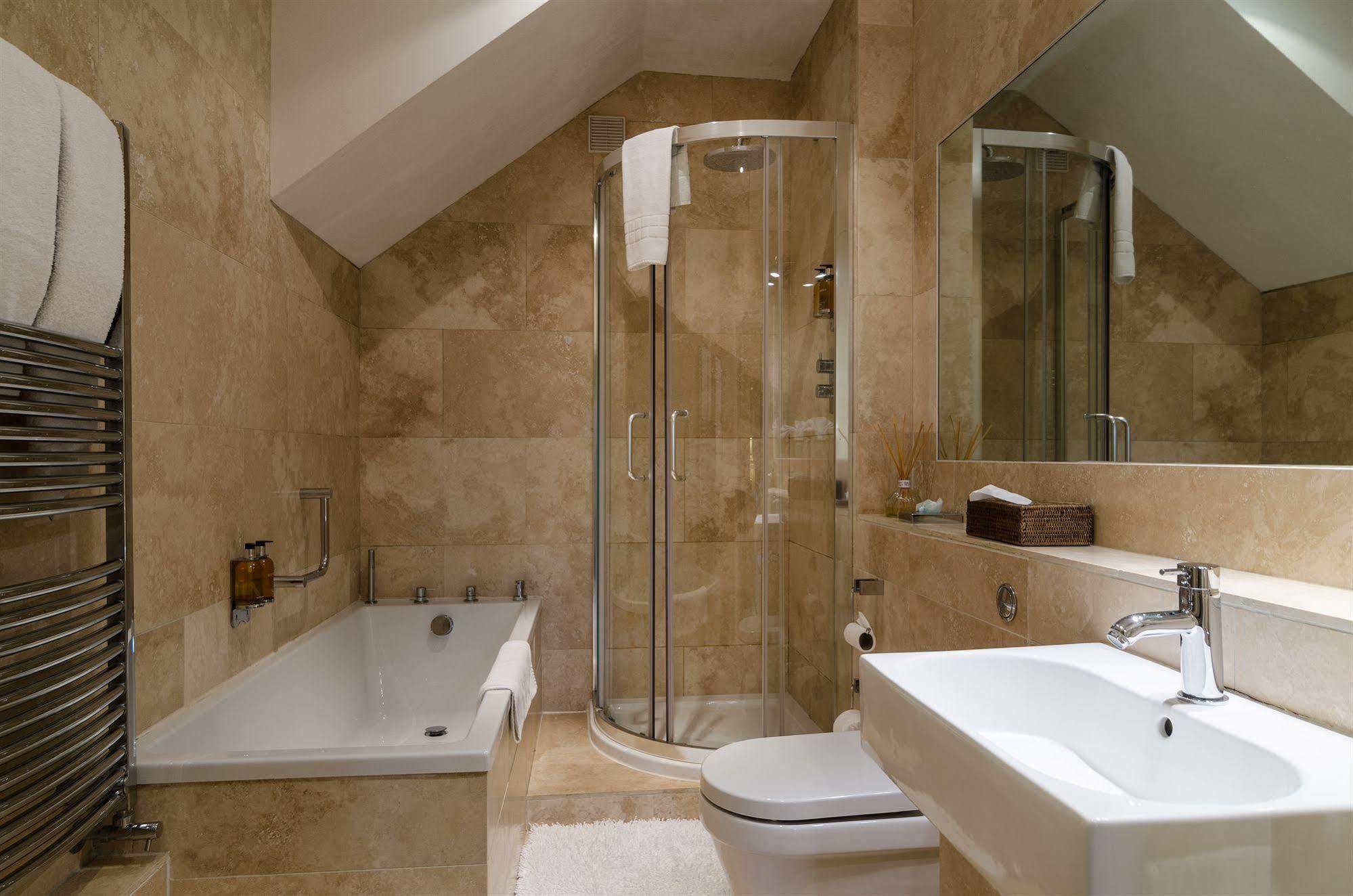 Apsley House Bed & Breakfast Bath Bagian luar foto