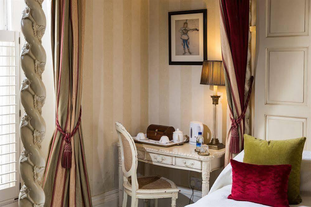 Apsley House Bed & Breakfast Bath Bagian luar foto