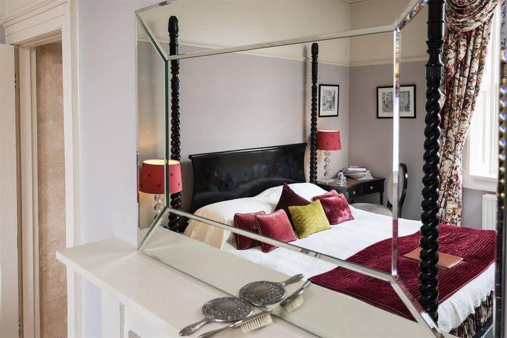 Apsley House Bed & Breakfast Bath Bagian luar foto